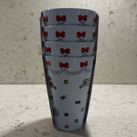 Hello Kitty x Sanrio Peppermint/Candy Cane Melamine Cup Set *BNWT* - Picture 2 of 5